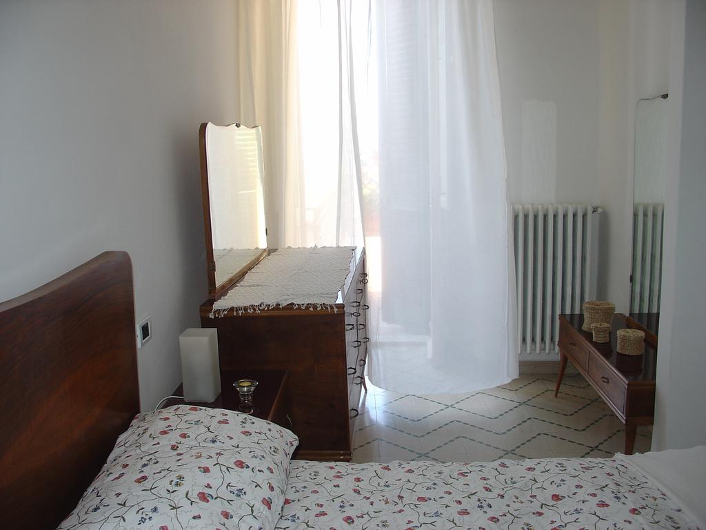 Maddalena House Apartman Spello Szoba fotó